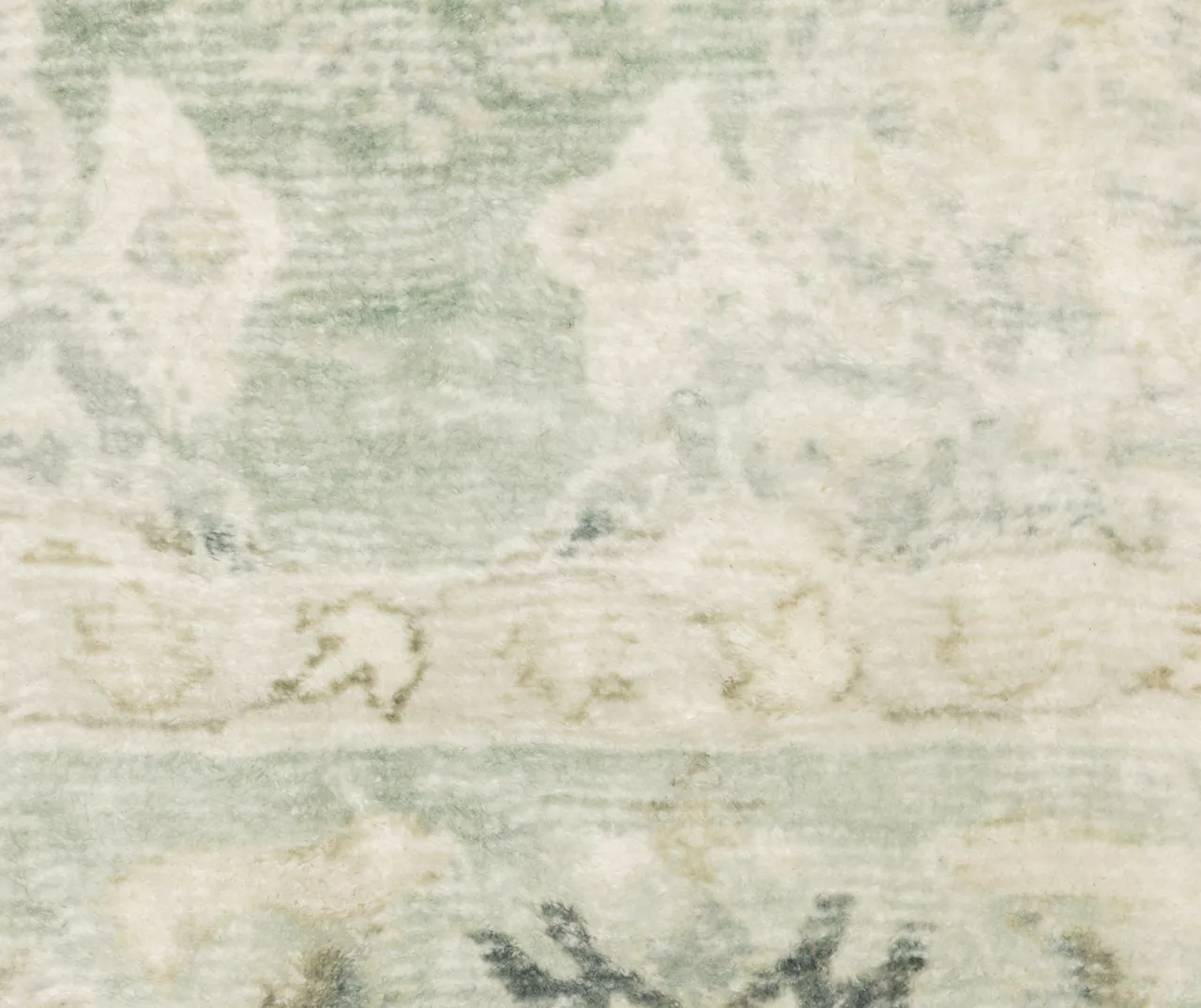 Savyille Green & Ivory Floral Medallion Area Rug, (7.5' X 10') - Image 4